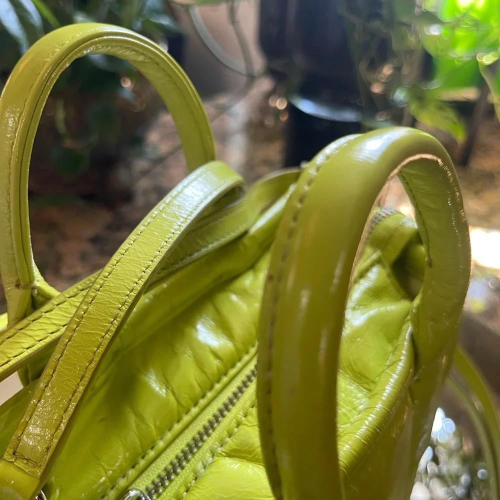 Marc Jacobs Lime Green Mini Tote. EUC - Picture 8 of 11
